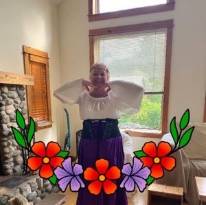 Meet your Posher, Julie